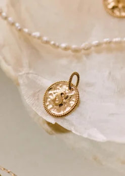 Sara Pendant 9-carat Gold - Letters Q To Z|Sézane Online